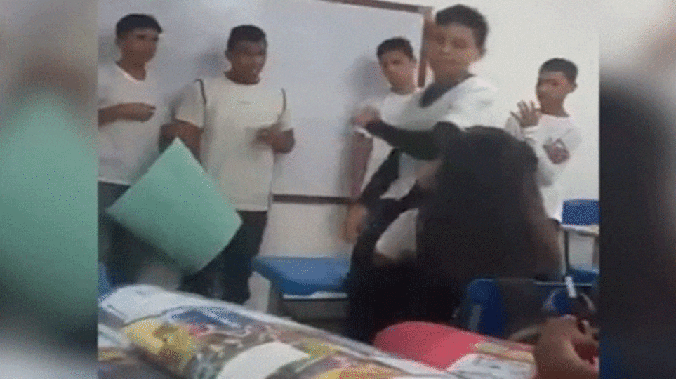 Niño golpea a su compañera forogore Video: (Leaked Video)